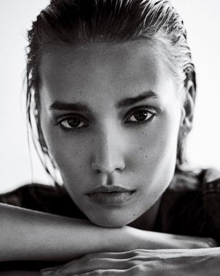 MARY MEL image