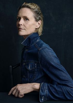 LISA  RUTLEDGE image