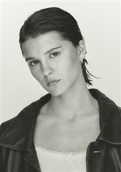 ARINA  image