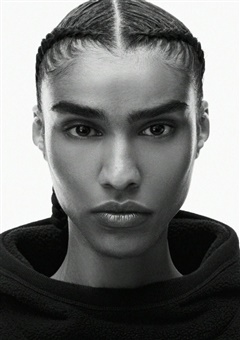 SIMONE EMBRACK image