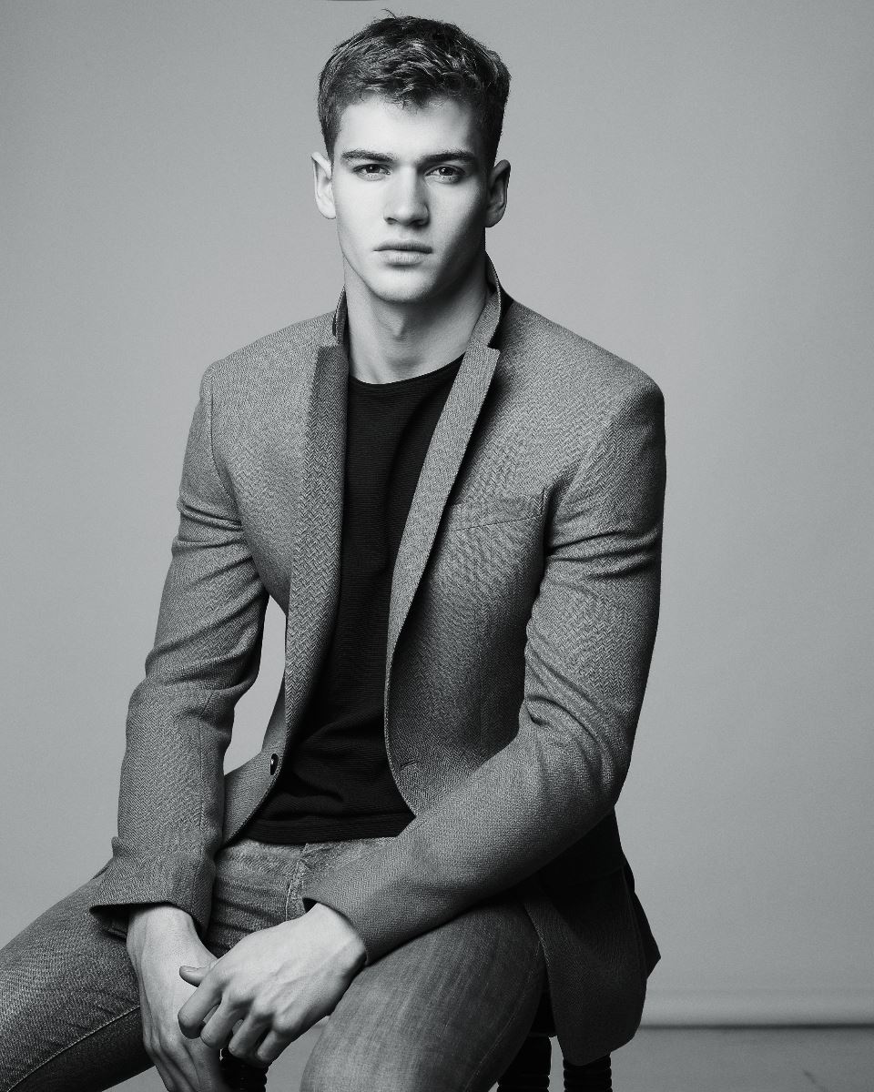 DManagement MATTY CARRINGTON