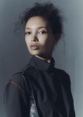 SERENA H image
