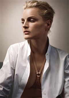 Guinevere van Seenus image