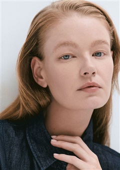 Hollie-may  Saker image