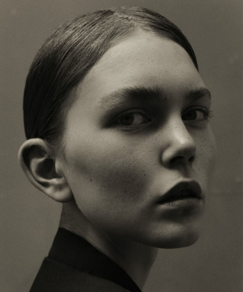 AGATA  BURESOVA image